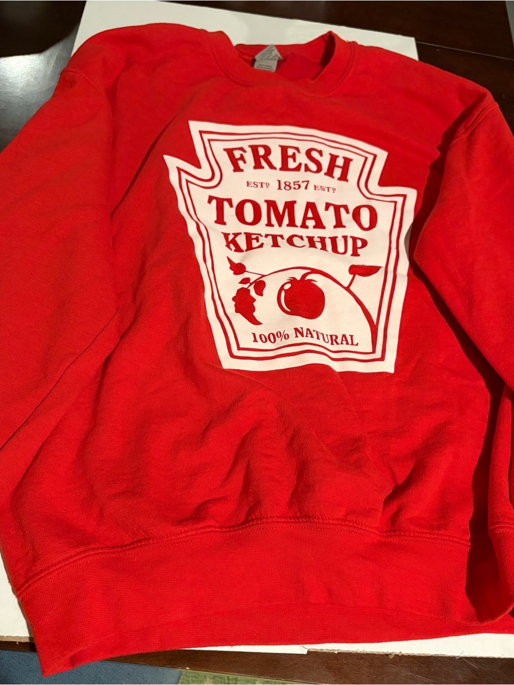 Gildan Red Crewneck Sweatshirt with White Print “Tomato Ketchup”